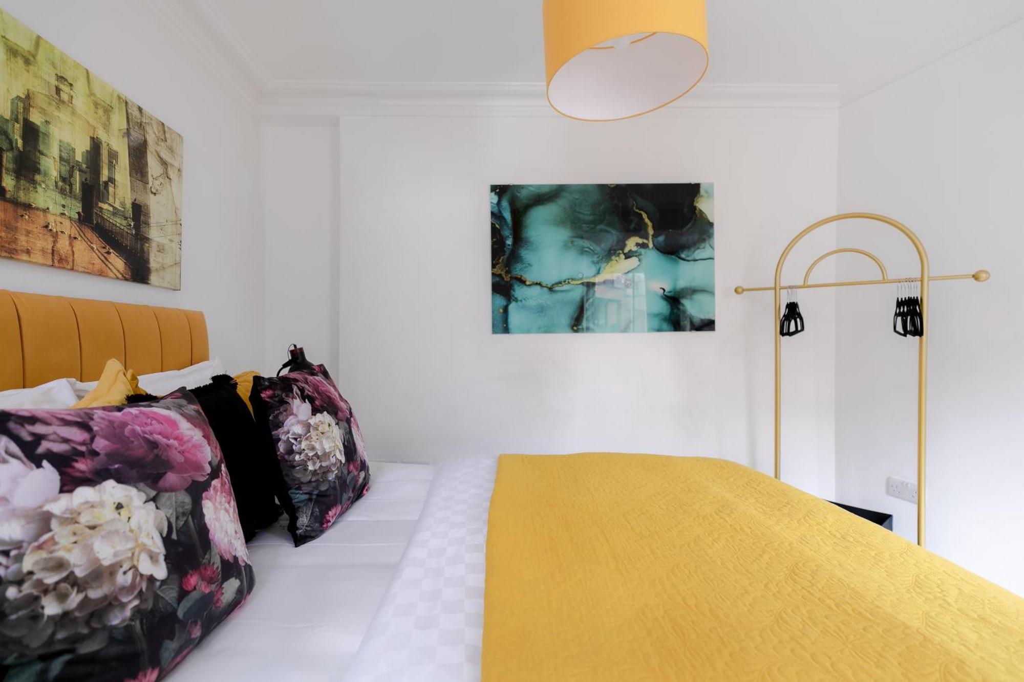 شقة Rare Find Off Oxford St! Soho 5Bed Design House For Xxl Groups لندن المظهر الخارجي الصورة
